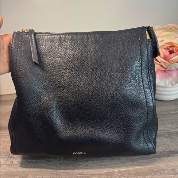 Fossil Convertible Parker Small Pebbled Black  Leather backpack $345 - Picture 4 of 10